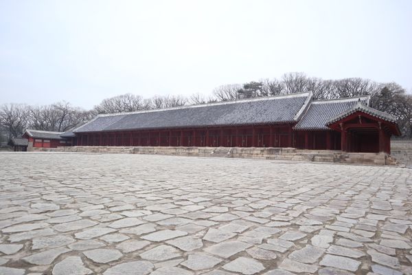 大韓民国 (韓国)・ソウル「「韓国ソウルの旅」」の写真：１〜４）世界遺産宗廟
