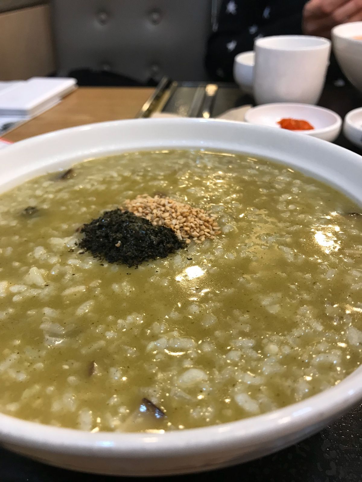 １〜４）韓国料理の数々　