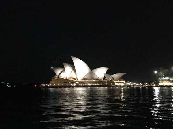 オーストラリア連邦・ゴールドコースト「「オーストラリアの旅」」の写真：１〜４）世界遺産シドニーオペラハウス