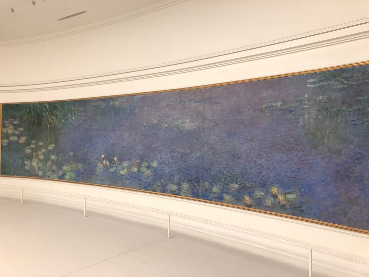 ルーブルやオルセー美術館周辺の写真