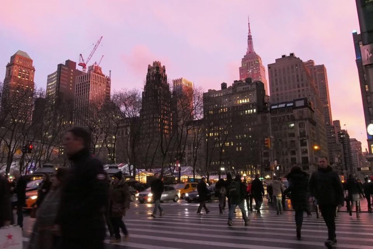 整然と区画された街に、観光客も住民も世界中の人が雑多に生きてる感じ、パワー...