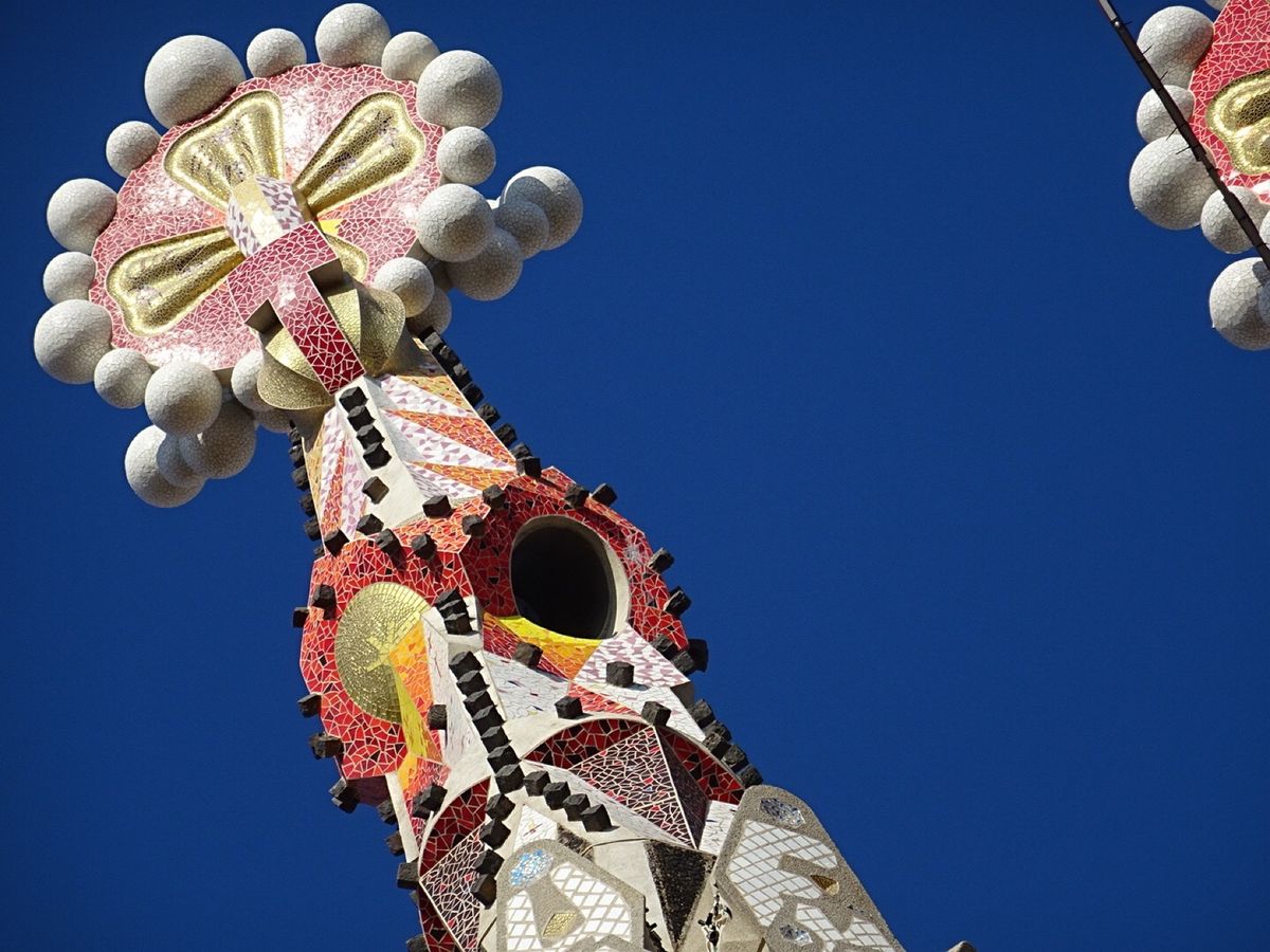 いつでも美しい街。バルセロナ。街歩きも楽しいけど、サクラダファミリア教会が...