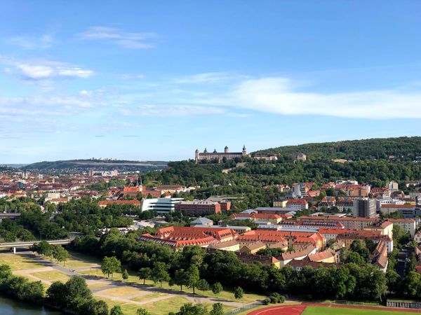 ドイツ・ヴュルツブルク「ハンブルク〜フランクフルト2泊3日のお引越し」の写真