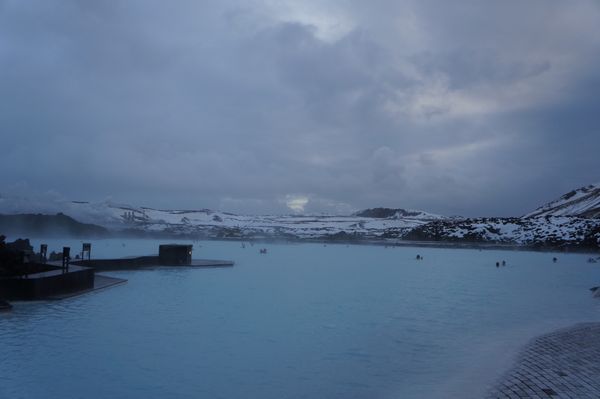 アイスランド・レイキャビク「「アイスランドの旅」」の写真：１〜４）世界最大の天然露天風呂ブルーラグーン