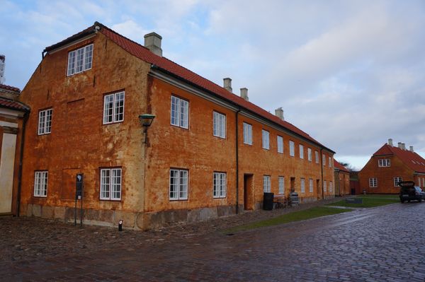 デンマーク・コペンハーゲン「「コペンハーゲンの旅」」の写真：１〜４）クロンボー城最寄駅ヘルシンガー駅周辺