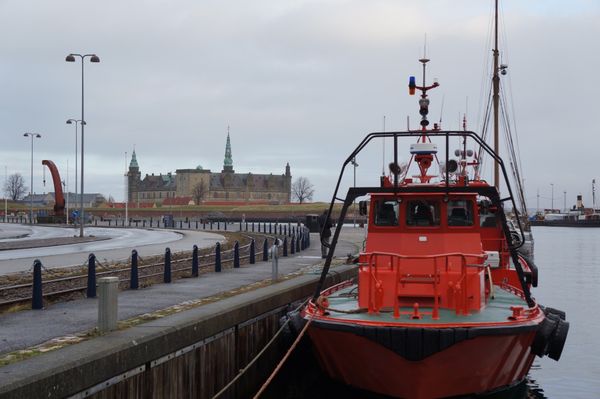 デンマーク・コペンハーゲン「「コペンハーゲンの旅」」の写真：１〜４）世界遺産クロンボー城　外観