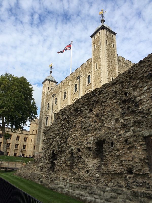 イギリス(英国)・ロンドン「「ロンドンの旅」」の写真：１〜４）世界遺産ロンドン塔