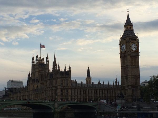 イギリス(英国)・ロンドン「「ロンドンの旅」」の写真：１〜３）ウェストミンスター宮殿
４）聖マ...