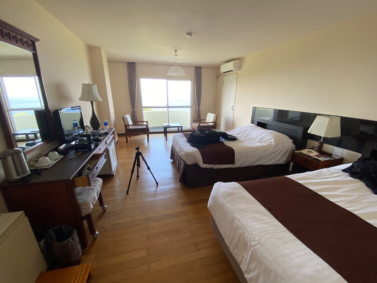 ホテルに到着！
空港からは15分程度かな？ちかいです。直前だったので部屋が...