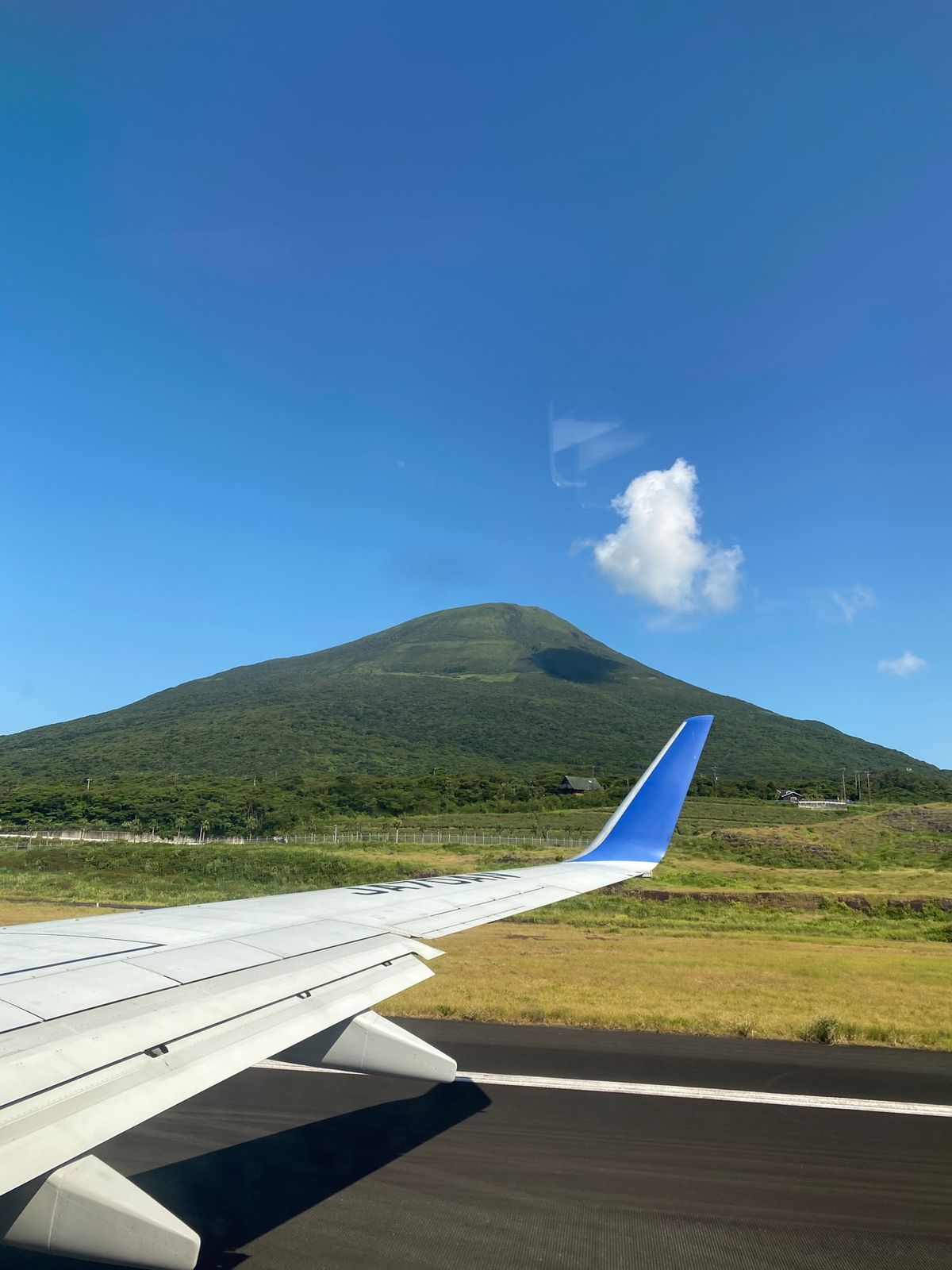 もう帰るのに、八丈富士めっちゃ晴れてるし！笑