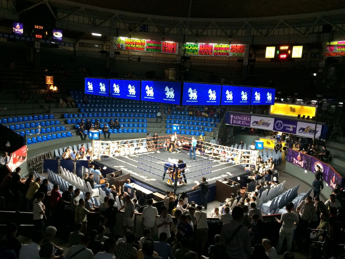 1）ムエタイ観戦
2）ラジャダムナンスタジアム
3）マンゴー屋
4）マンゴ...