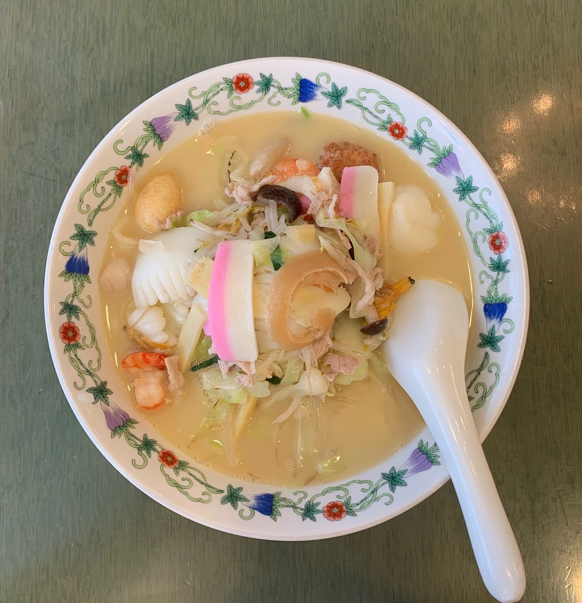 1）江山楼のチャンポン
2）姫松屋の具雑煮
3）水屋敷のかんざらし
4）匠...