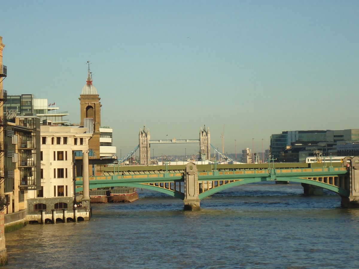 フィッシュ&チップスとスコーンが超絶美味しかった！