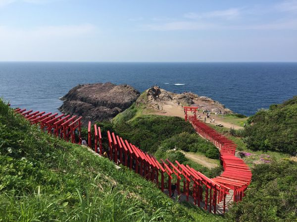日本・山口県「「萩の旅」」の写真：１〜４）元乃隅稲成神社