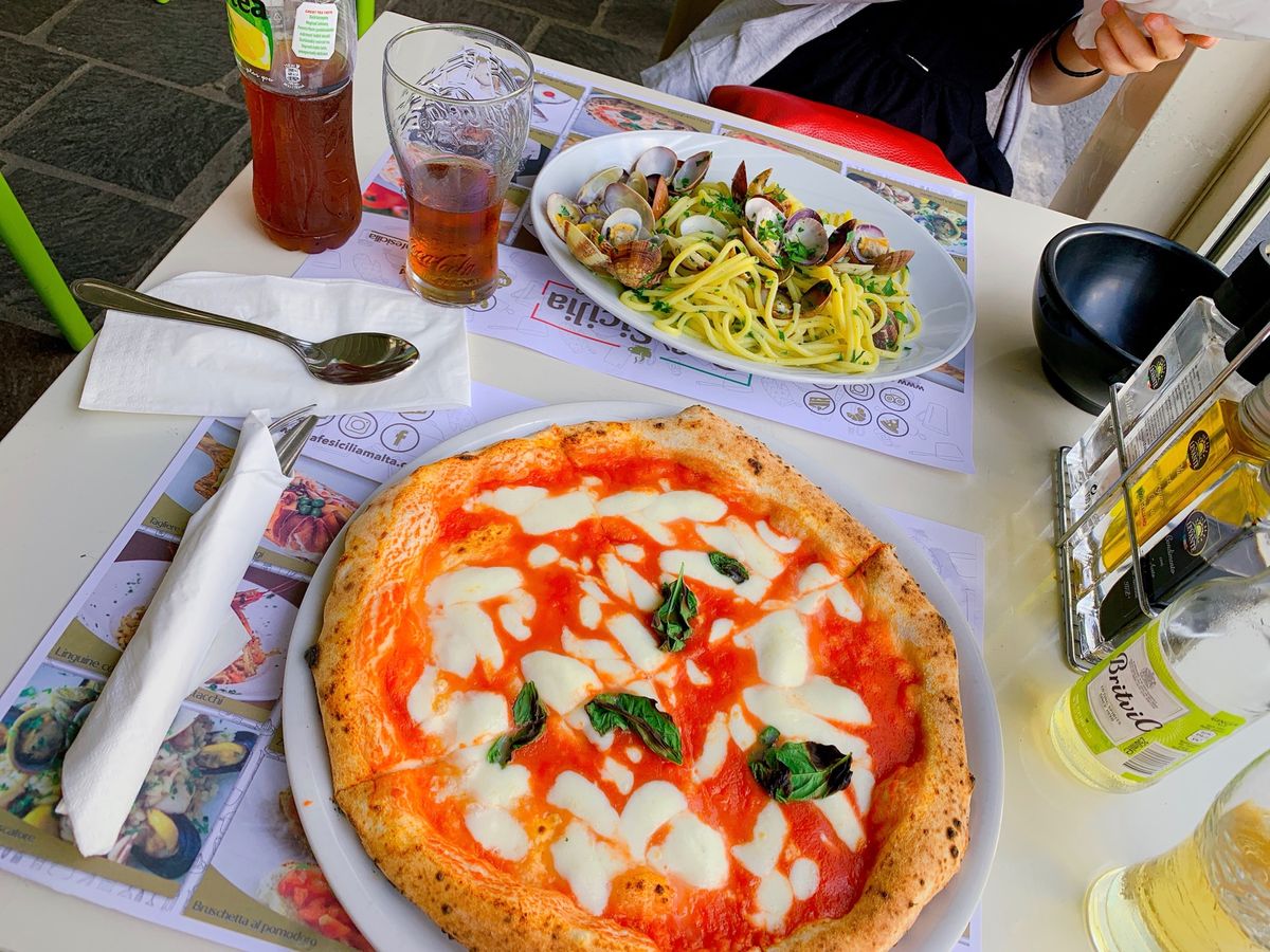 ２日目？

マルタ到着して、スリーマ散歩して早めの夕飯食べて、
ホテルで休...