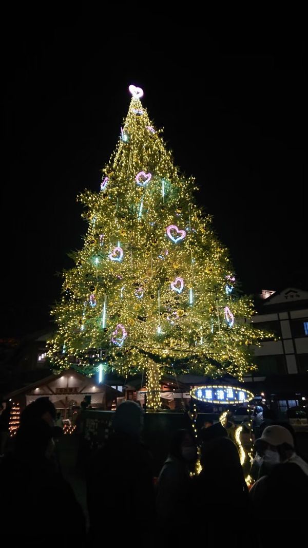 日本・群馬県「灼熱の湯畑　草津温泉」の写真