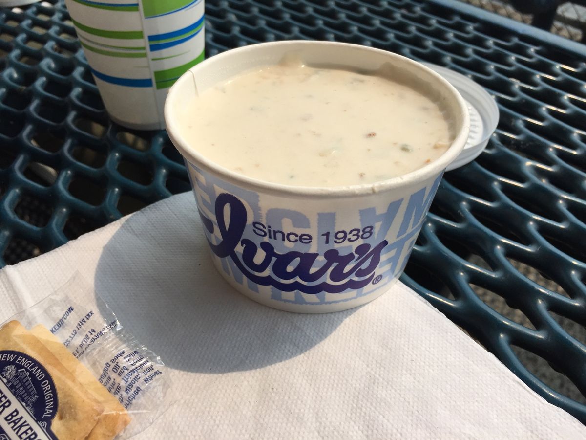 パイクプレイス・マーケット

人・人・人！
港があるから、新鮮な魚、花がず...