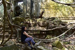 初めてアンコールワットに訪れましたが、その規模と彫刻の美しさに圧倒されました。
