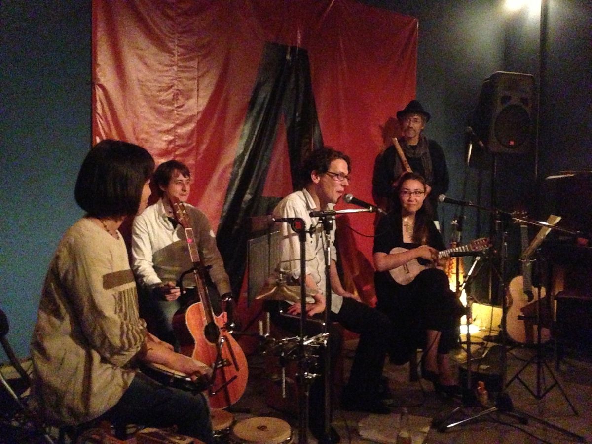 A barは音楽を楽しむことが出来るバー