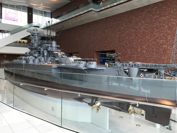 日本・広島県「広島周遊　ウサギと触れ合う🐇」の写真：2日目は呉の鉄のくじら博物館と大和ミュー...