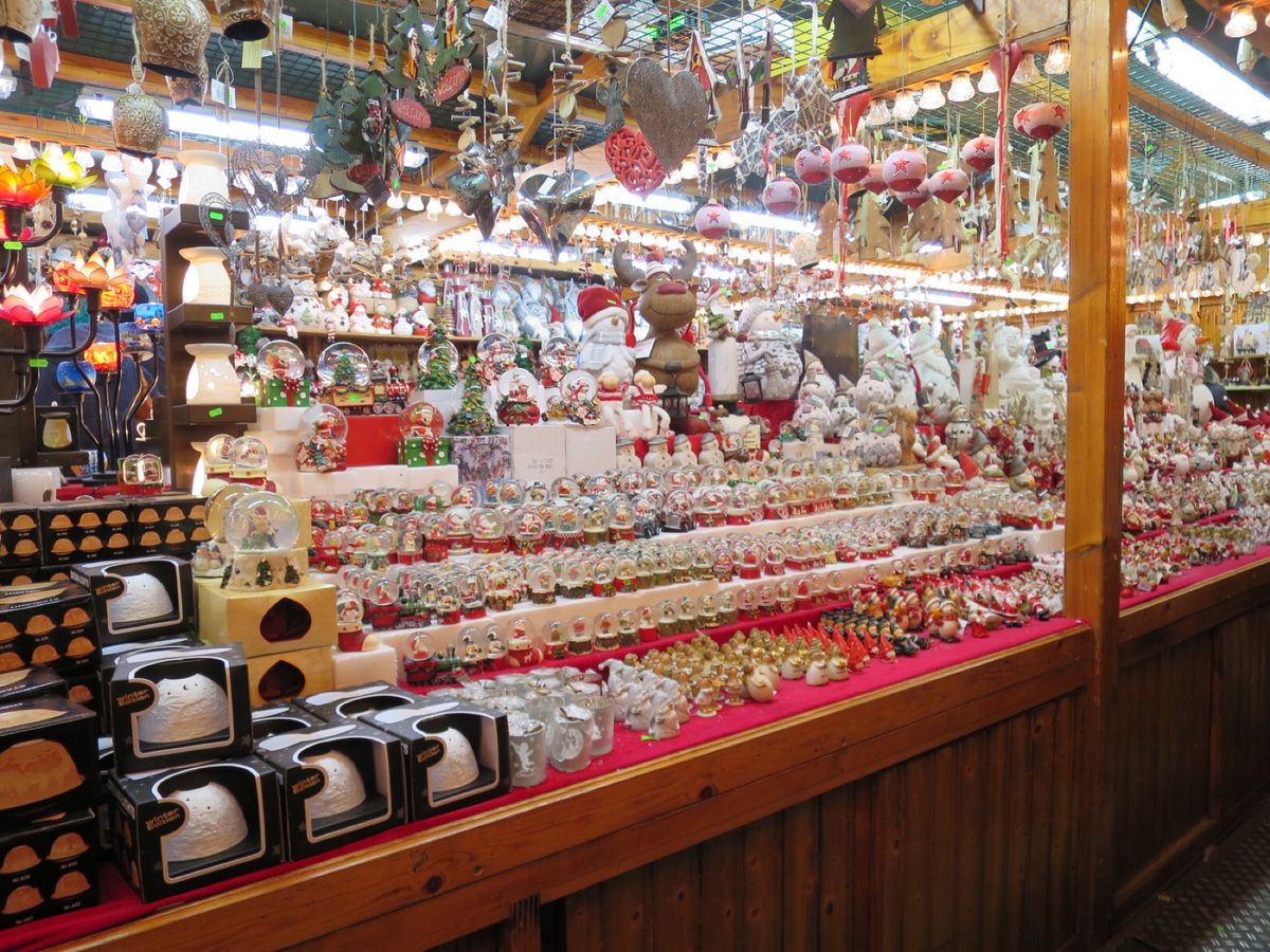 旅はフランクフルトから

クリスマスマーケット
レーマー広場
グリューワイ...