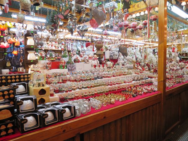 ドイツ・フランクフルト「ドイツ」の写真：旅はフランクフルトから

クリスマスマー...