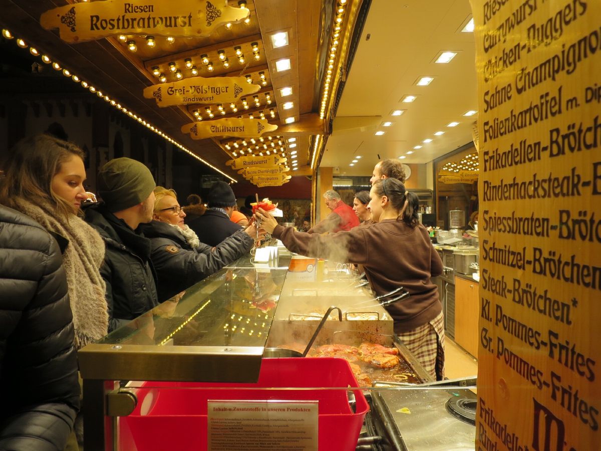 旅はフランクフルトから

クリスマスマーケット
レーマー広場
グリューワイ...