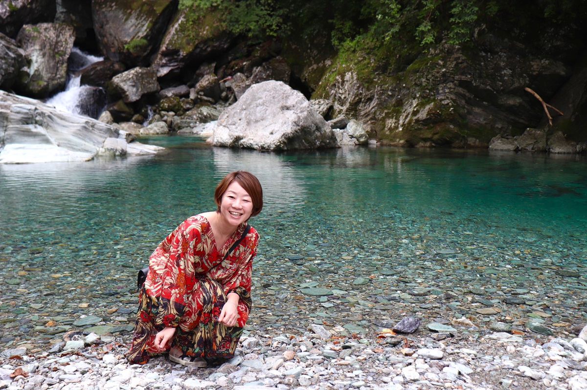 荒男谷

到着までかなり細い山道を運転しなきゃいけないから
後輩が舌打ち地...