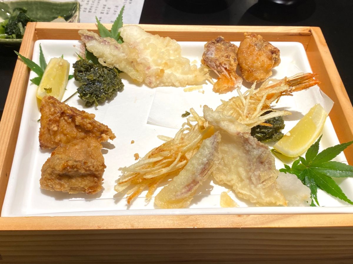 宿毛リゾート 椰子の湯

あまりに量が多すぎて
悲鳴があがった夕飯

伊勢...