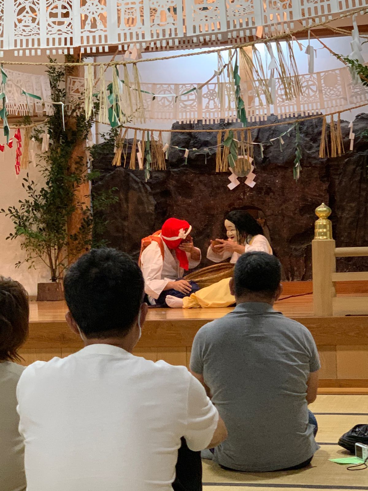 神々が舞い降りたと言われている宮崎県高千穂峡にて✨
天気が良く無事にボート...