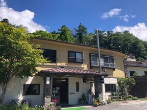 山登りの後は蓼科温泉で汗を流し、東山魁夷の名画で有名な御謝鹿池。