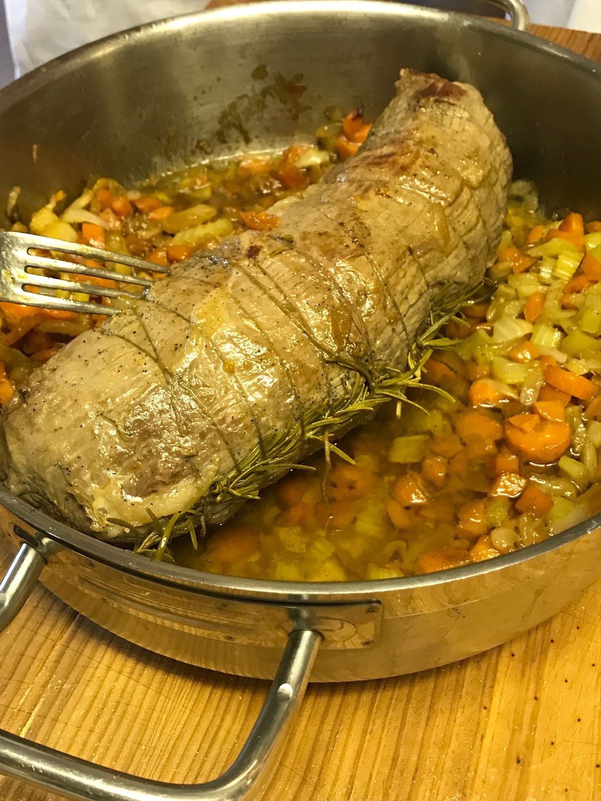 イタリアに行ったら必ずお料理を習う。
トスカーナのパスタ、ピチと、ロースト...