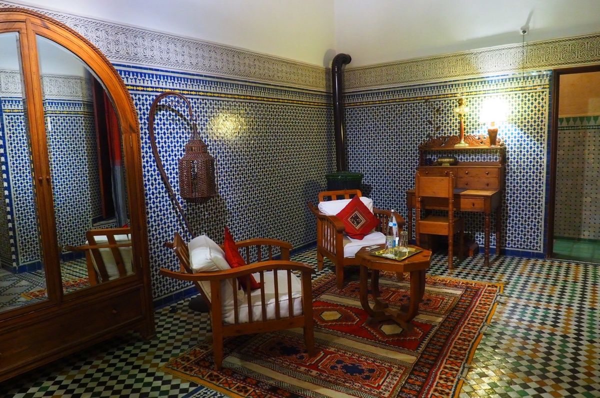 フェズで宿泊したリヤド。
モロッカンインテリア大好き。緑あふれる中庭での食...