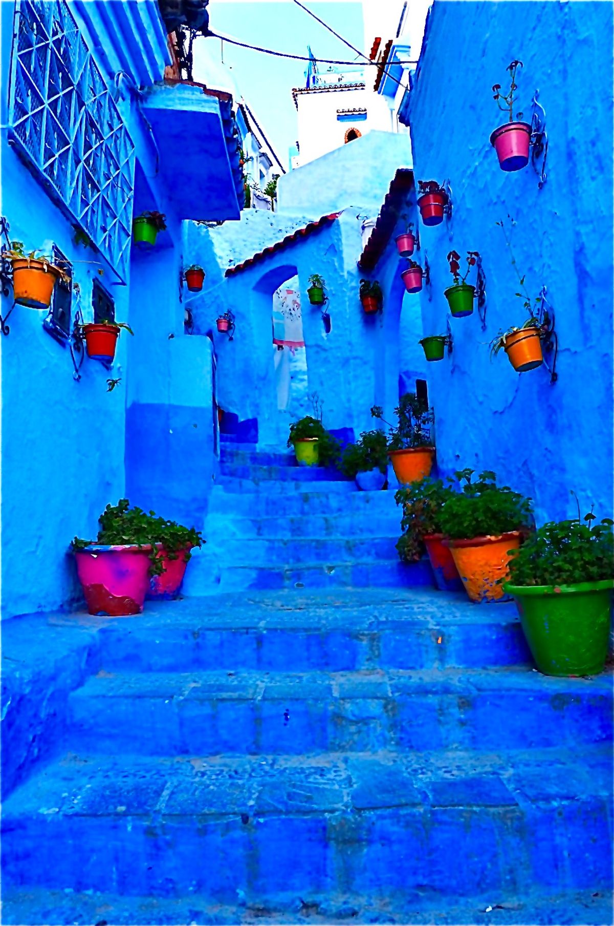 青い街、シェフシャウエン。
水の底にいる気分。