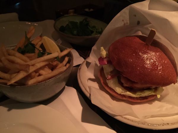 日本・東京都「シャングリラホテル東京のバーにて」の写真