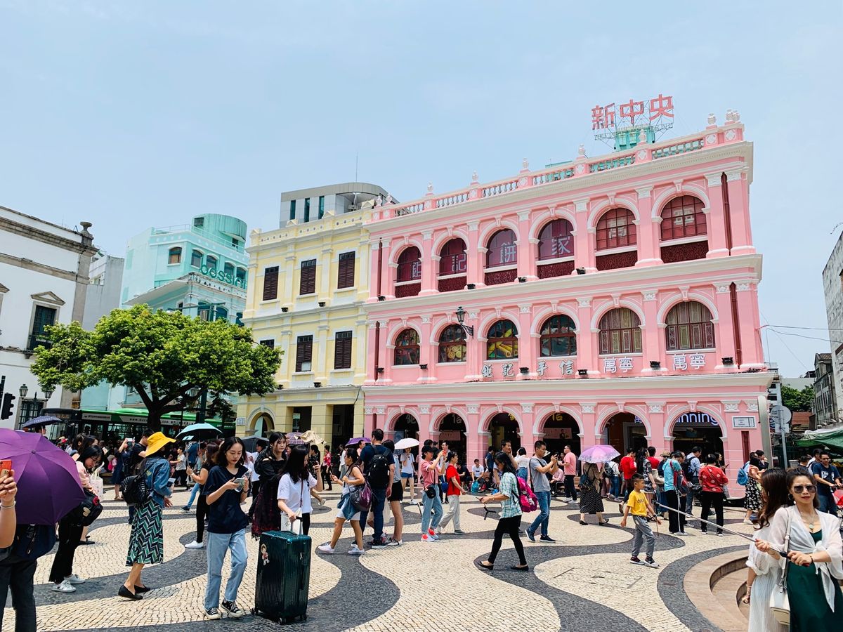 日帰りでで十分楽しめました。

聖ポール天主堂跡
セナド広場
グランド・リ...