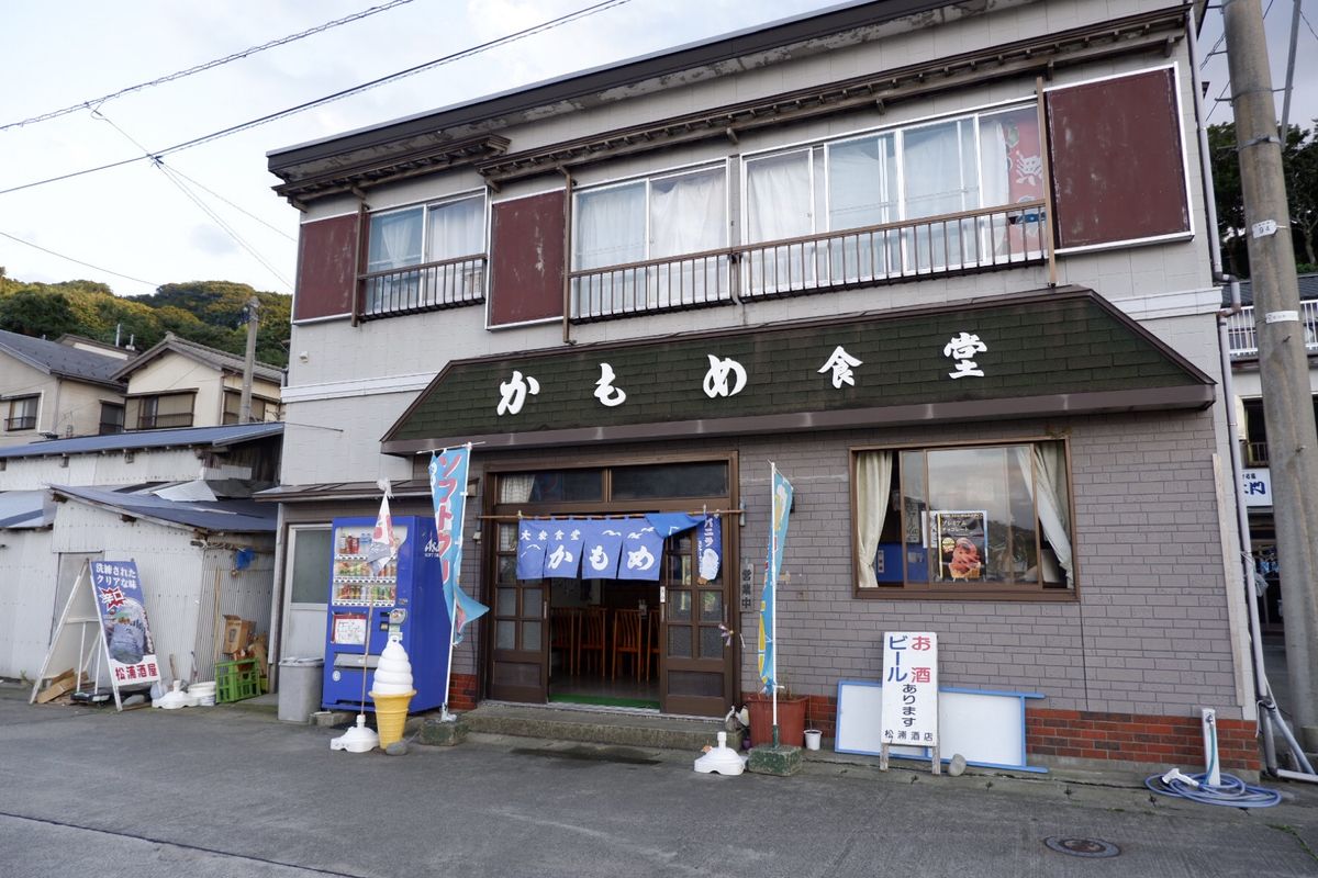 釜谷地区。
お土産はおばあちゃん手作りの海藻類を。