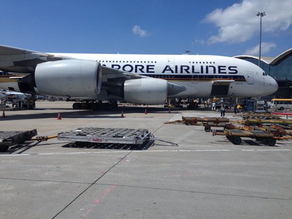 香港・HongKong「LCCで香港撮影旅行」の写真：バスゲート途中