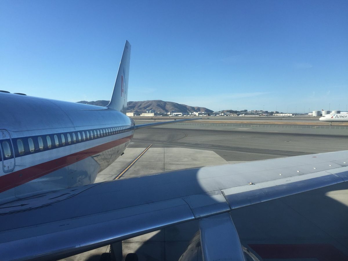 AA1130　MIA-SFO N607AM
Boeing 757-223 　