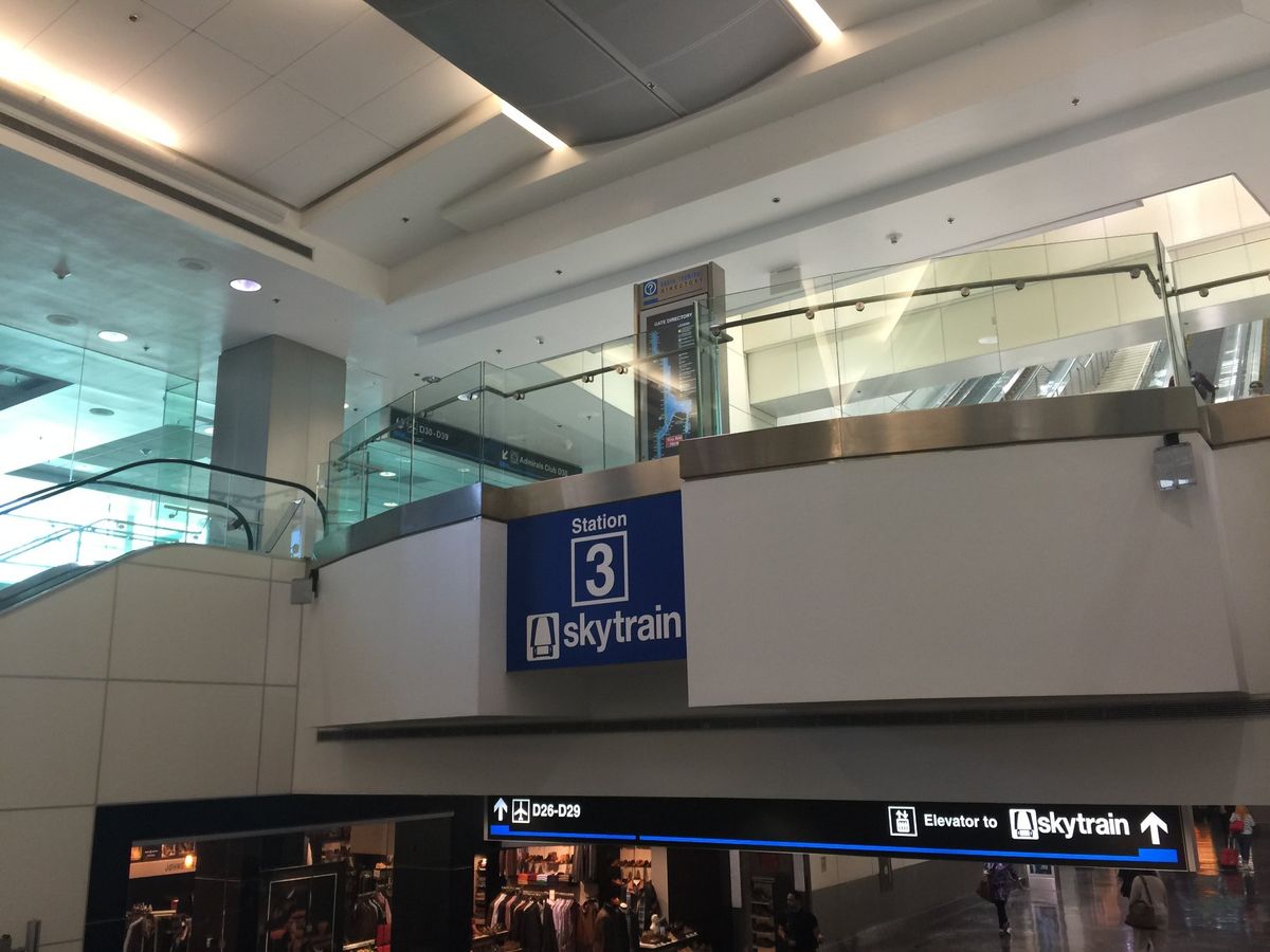 経由地2
マイアミ国際空港（MIA)