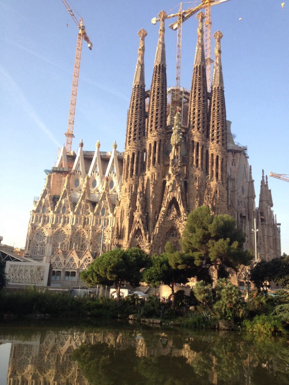 ガウディとピンチョスとカンプノウ