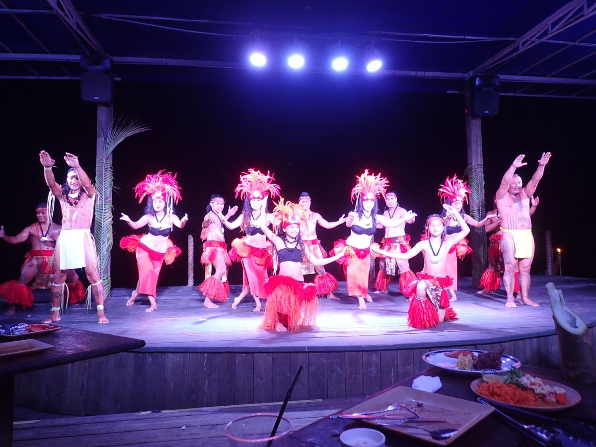 1日目はザ・ビーチ BBQディナーショーに参加！
ショー見ながらBBQを堪...