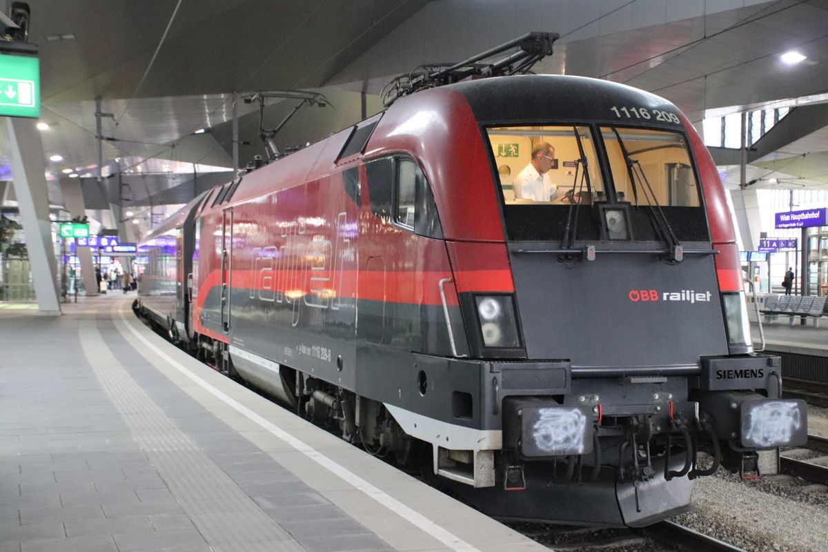 オーストリア到着！
翌日はザルツブルクへ！
サウンド・オブ・ミュージックで...