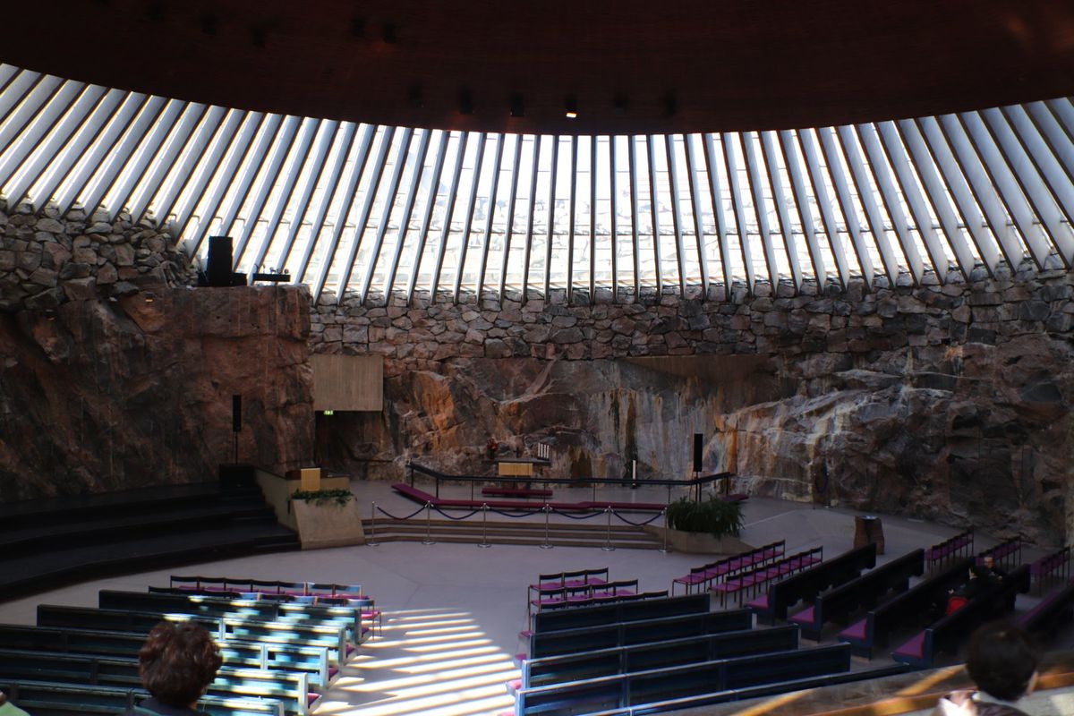 ヘルシンキ大聖堂とテンペリアウキオ教会！