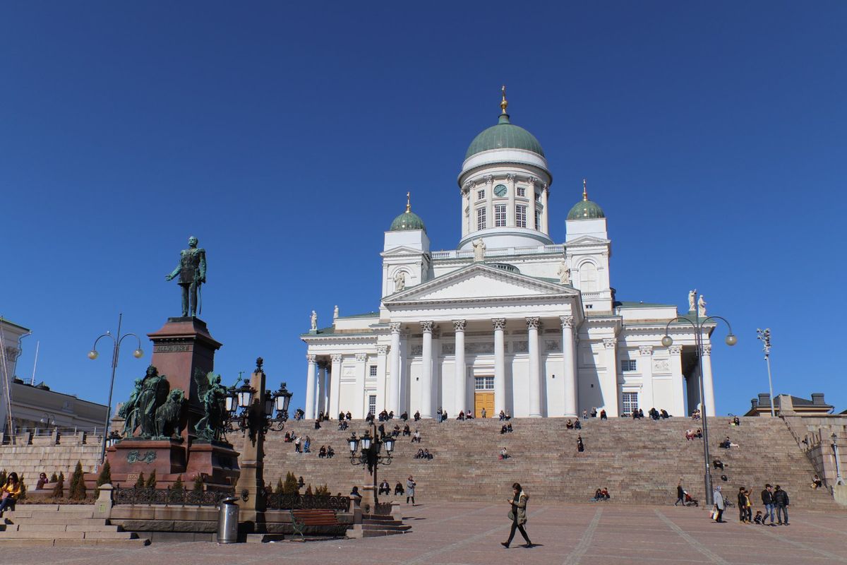 ヘルシンキ大聖堂とテンペリアウキオ教会！