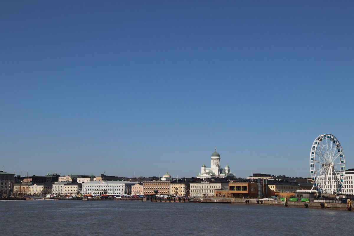 オールドマーケットで昼食。サーモンサンド！