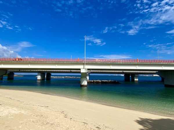 日本・那覇「出張ついでに　かりゆし水族館🐠🐡」の写真：波の上ビーチ

午前中は天気も良くて
さ...