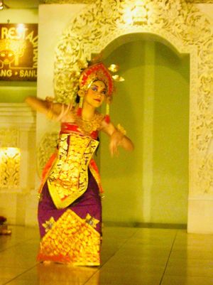 23rd Feb 2010 pic📷

Dance dinner show...
