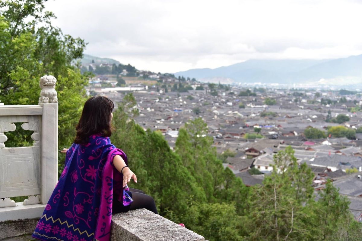雲南省の麗江古城にて