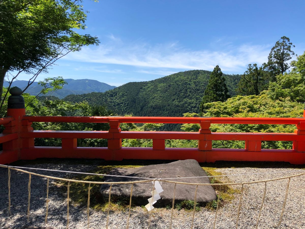 鞍馬寺はパワースポット！
人も少なくゆっくりできました。
こんな鞍馬寺は見...